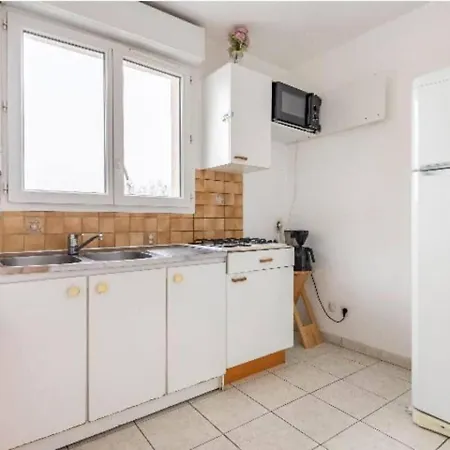 Appartement Cheap Exclusive Studio With Wi-fi Office Balcony Courcouronnes