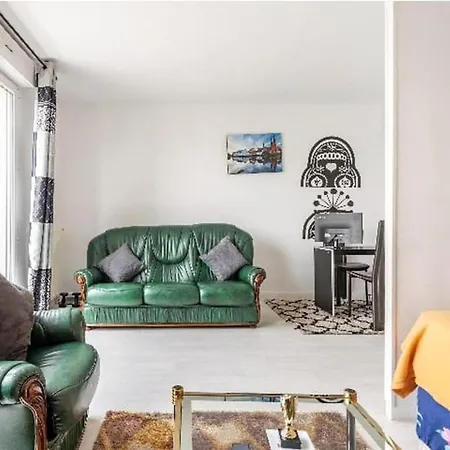 Appartement Cheap Exclusive Studio With Wi-fi Office Balcony Courcouronnes